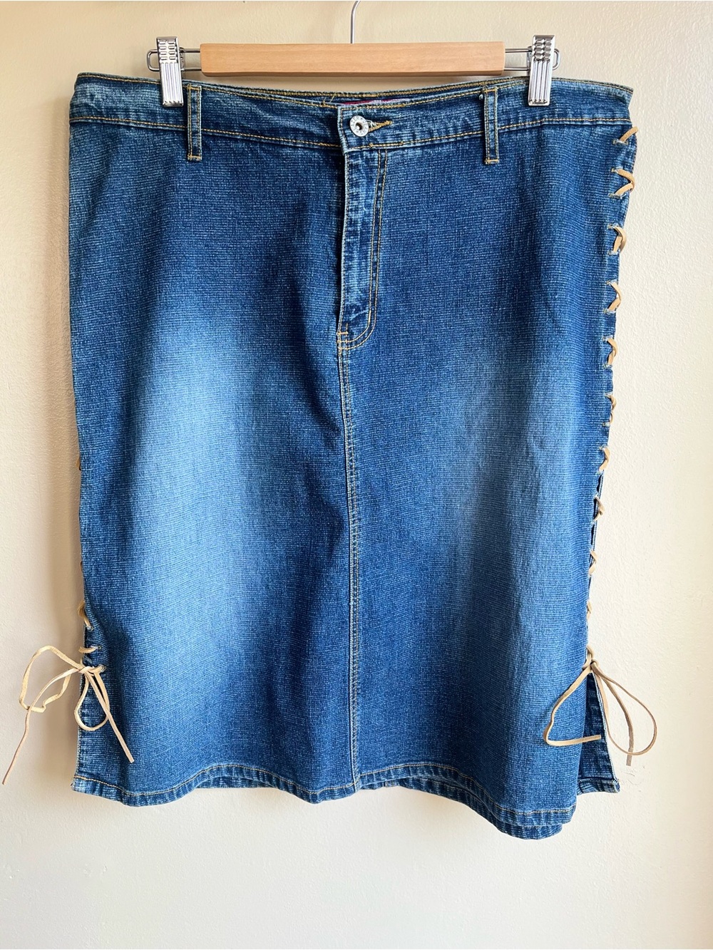 Vintage Y2K Lazer Jeans Size 18 Lace-Up Side Denim Skirt Stretch